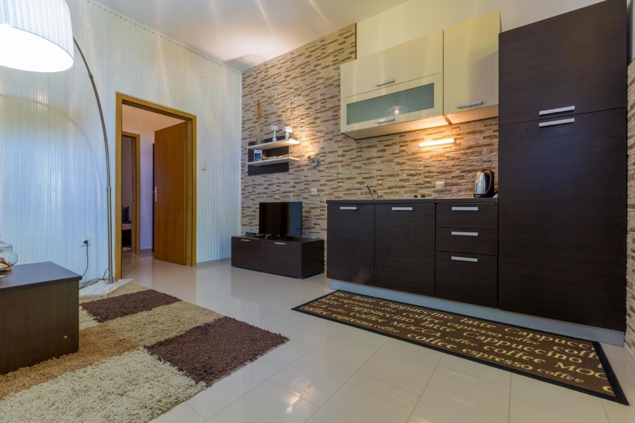 Branka Apartment Crikvenica Exterior photo